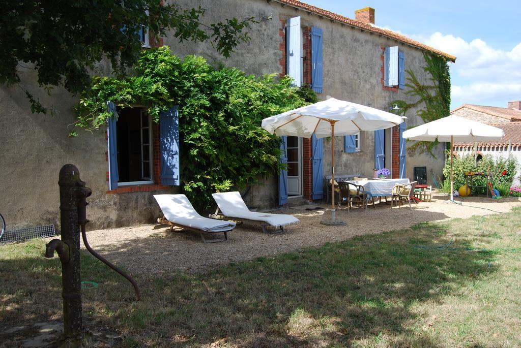 Vila La Brionniere Aizenay Pokoj fotografie