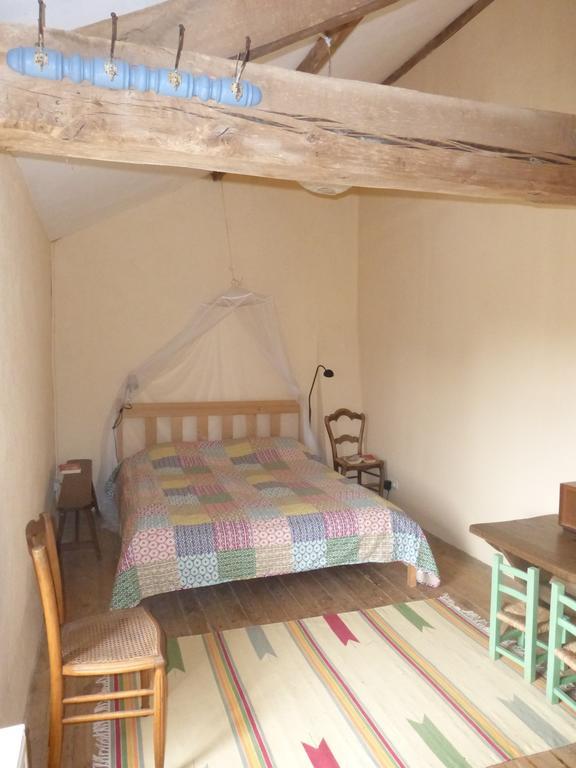 Vila La Brionniere Aizenay Pokoj fotografie